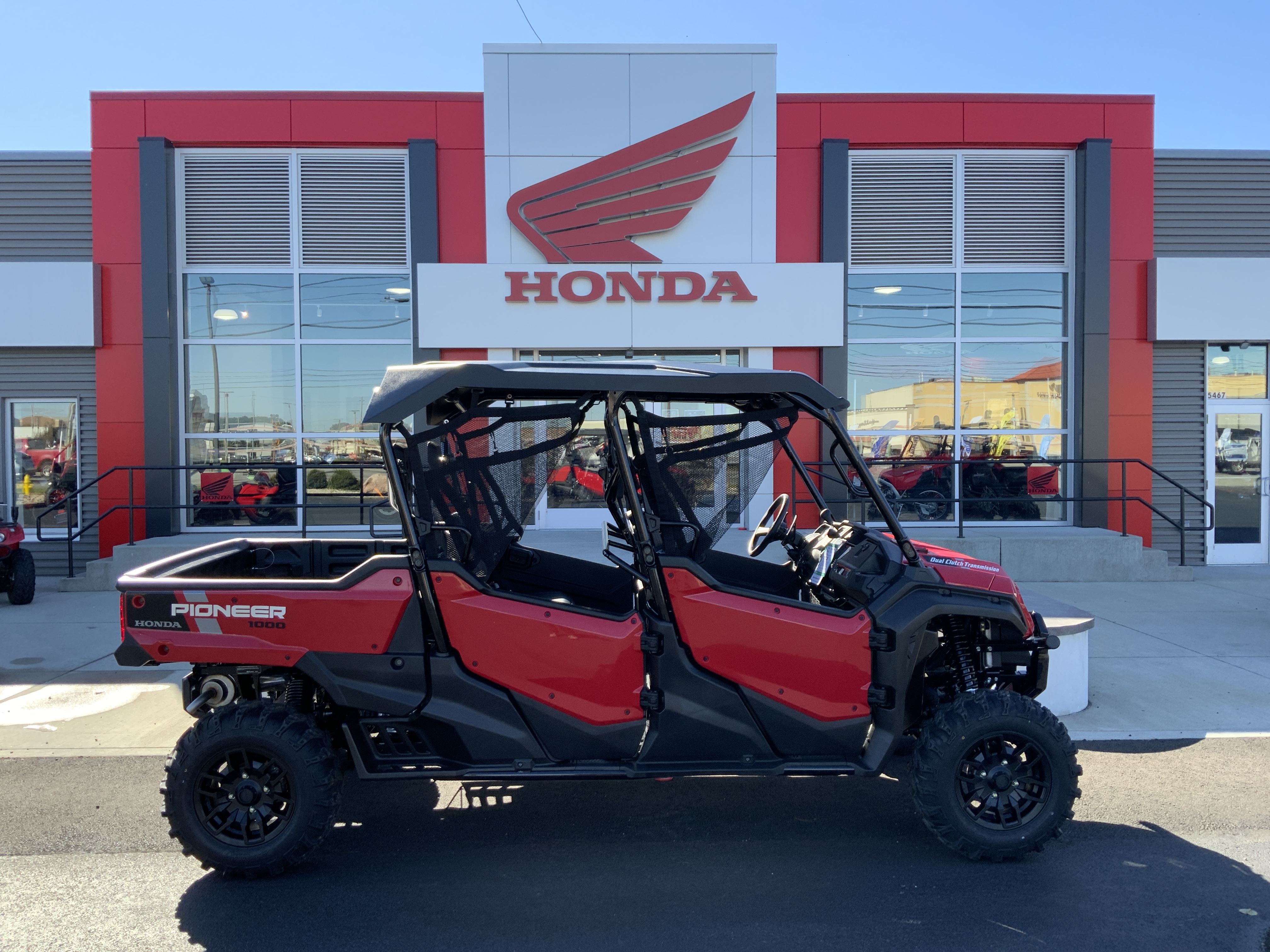 2025 Honda PIONEER 1000-6 DELUXE W/HONDA HARD ROOF